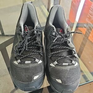 Reebok Men's Black and Gray Athletic Shoes